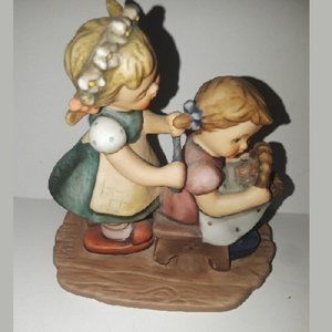 Goebel Forever A Friend Figurine